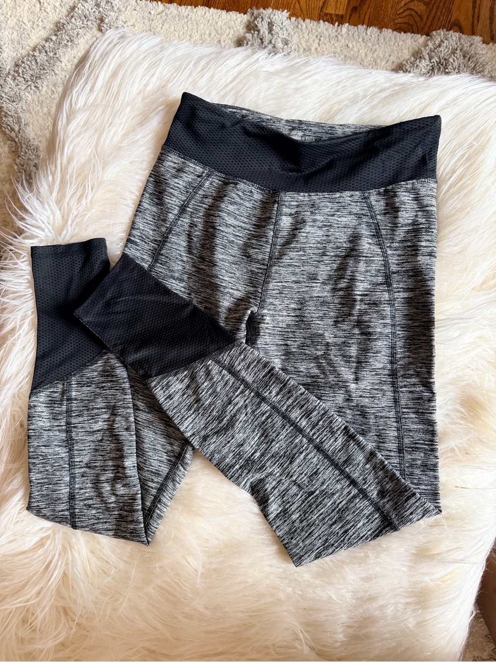 Gray Heather Athletic Leggings with Black Waistband